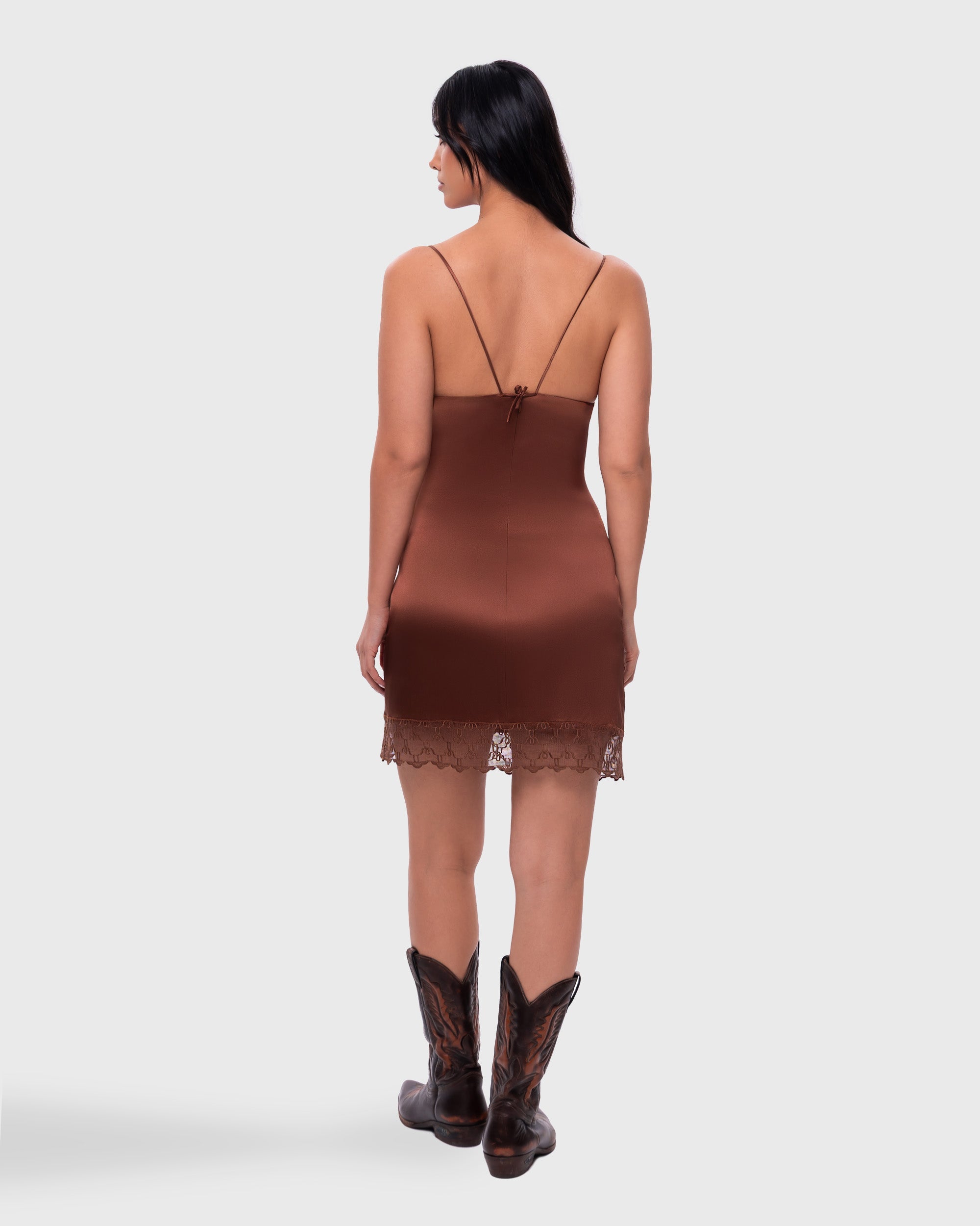 فستان أوفيرا