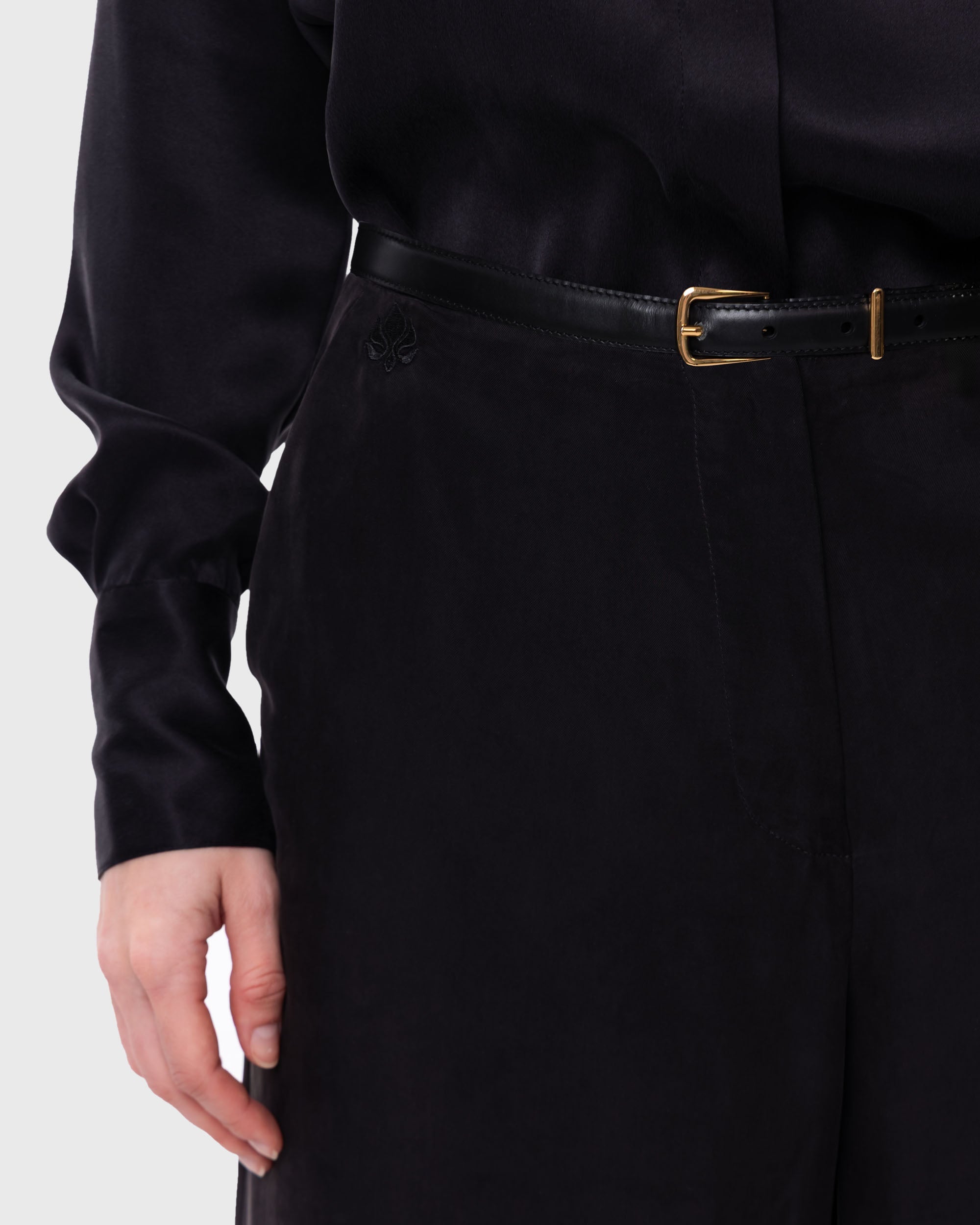 بنطال هيلانا